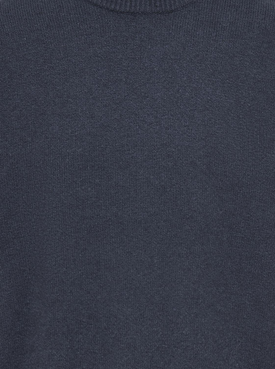model_shot-detail